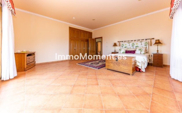 Bestaande woning - Vrijstaande villa - Binnenland  - Churriana