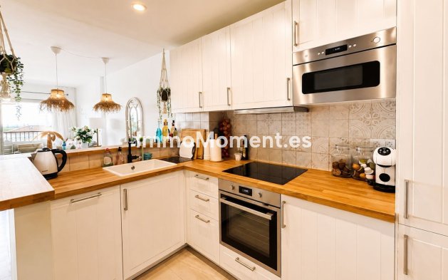 Resale - Apartment - Mijas - Calahonda