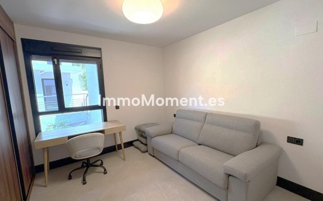 Wiederverkauf - Wohnung - Marbella - Nueva Andalucía
