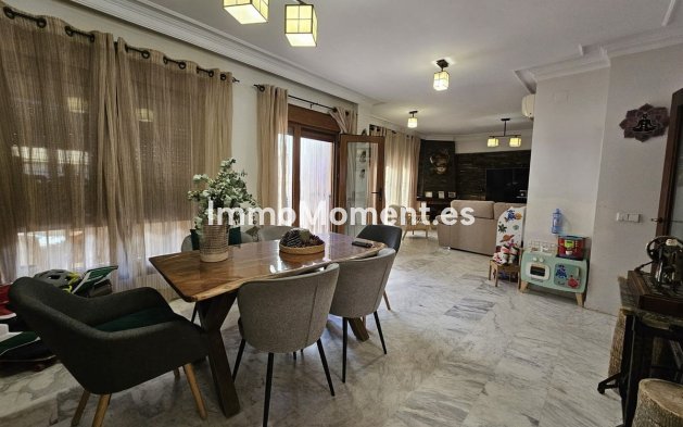 Resale - Detached villa - Fuengirola - Los Pacos