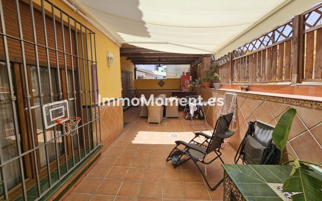 Resale - Detached villa - Fuengirola - Los Pacos