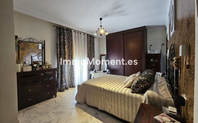 Resale - Detached villa - Fuengirola - Los Pacos