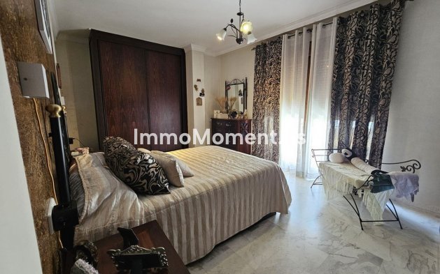 Resale - Detached villa - Fuengirola - Los Pacos