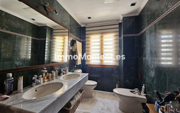 Resale - Detached villa - Fuengirola - Los Pacos