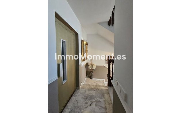 Resale - Detached villa - Fuengirola - Los Pacos
