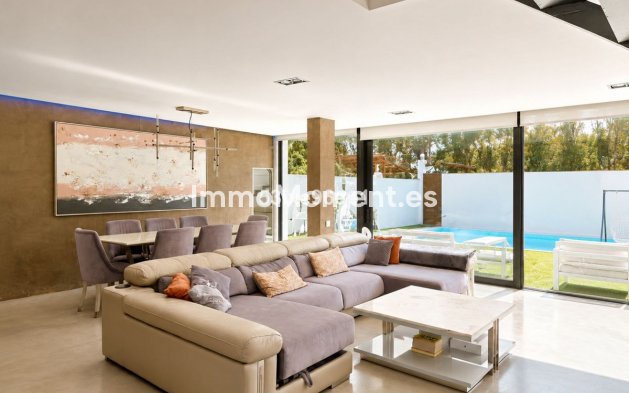 Wiederverkauf - Freistehende Villa - Marbella - Nueva Andalucía