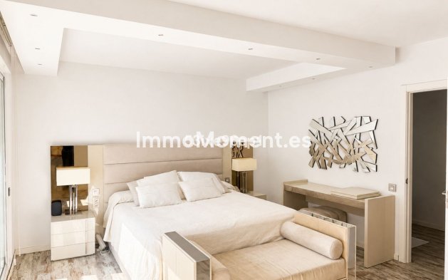 Wiederverkauf - Freistehende Villa - Marbella - Nueva Andalucía