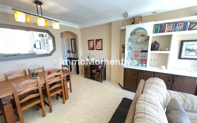 Resale - Apartment - Estepona - Estepona Centro
