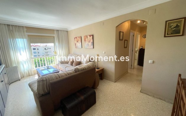 Resale - Apartment - Estepona - Estepona Centro