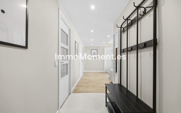 Resale - Apartment - Benalmadena - Benalmadena Centro
