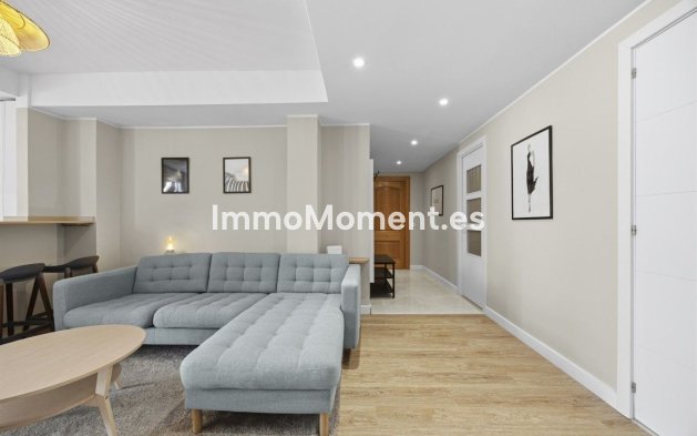 Resale - Apartment - Benalmadena - Benalmadena Centro