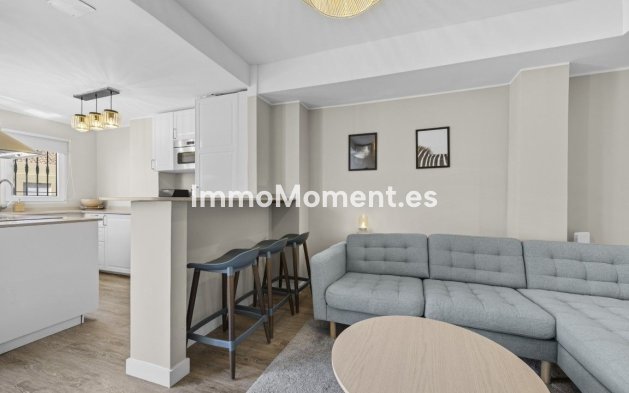 Resale - Apartment - Benalmadena - Benalmadena Centro