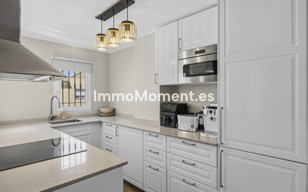 Resale - Apartment - Benalmadena - Benalmadena Centro