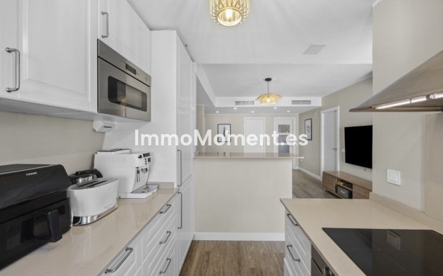 Resale - Apartment - Benalmadena - Benalmadena Centro