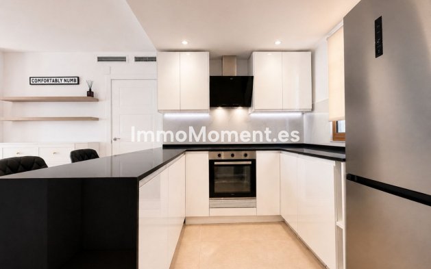 Resale - Apartment - Manilva - La Duquesa