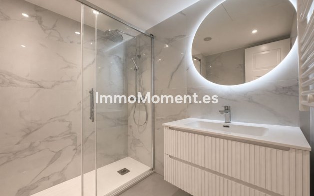 Resale - Apartment - Manilva - La Duquesa