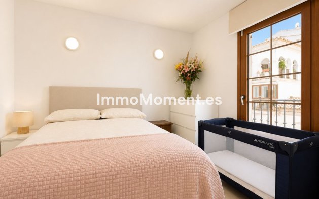 Resale - Apartment - Manilva - La Duquesa