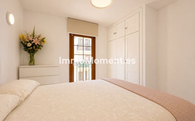 Resale - Apartment - Manilva - La Duquesa