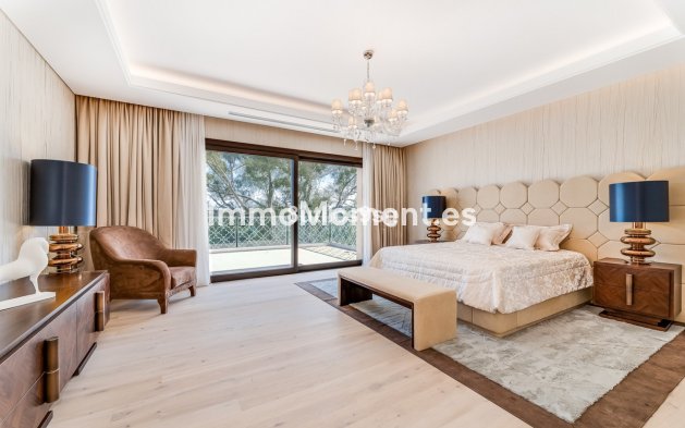 Resale - Detached villa - Marbella - Nueva Andalucía