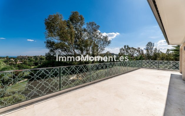 Resale - Detached villa - Marbella - Nueva Andalucía