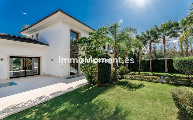 Resale - Detached villa - Marbella - Nueva Andalucía
