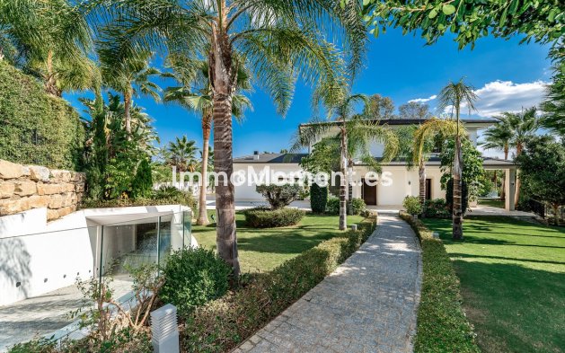 Resale - Detached villa - Marbella - Nueva Andalucía