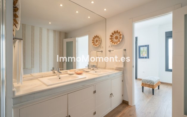 Reventa - Villa independiente - Marbella - La Mairena
