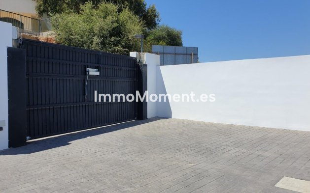 Reventa - Villa independiente - Marbella - La Mairena
