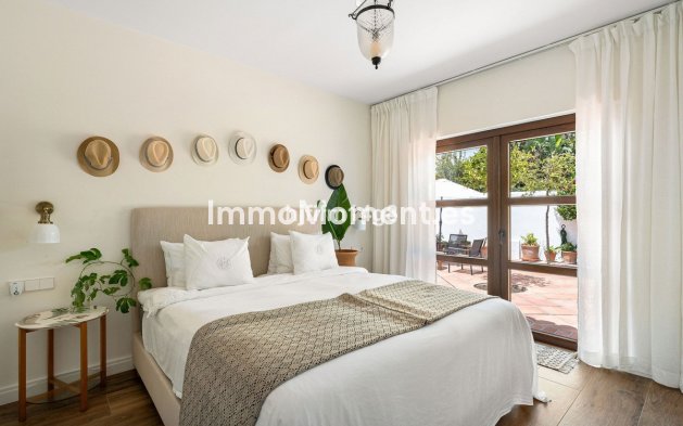 Resale - Detached villa - Estepona - Estepona Centro