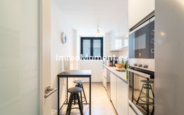 Resale - Apartment - Estepona - Estepona Centro