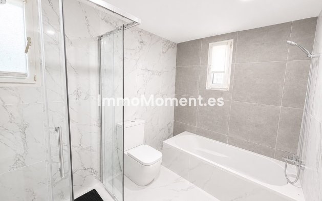 Bestaande woning - Vrijstaande villa - Orihuela - Villamartín