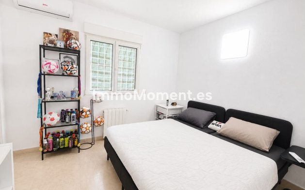Bestaande woning - Vrijstaande villa - Orihuela - Villamartín