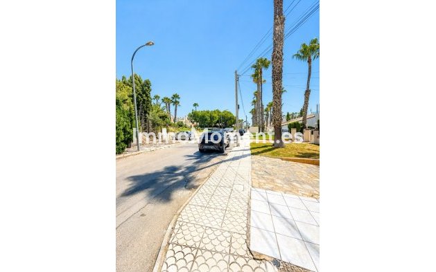 Bestaande woning - Vrijstaande villa - Orihuela - Villamartín