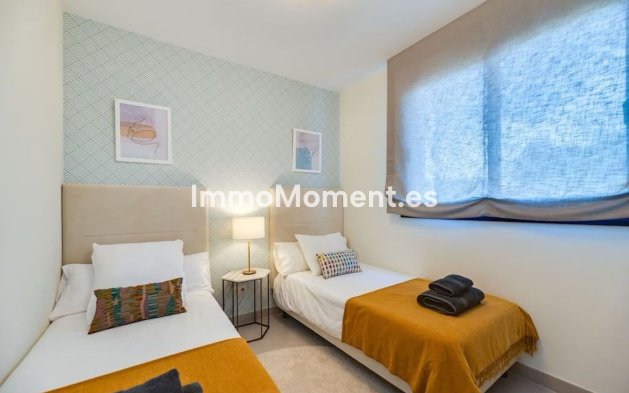 Resale - Apartment - Estepona - Estepona Centro