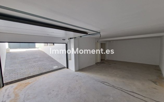 Bestaande woning - Vrijstaande villa - Manilva