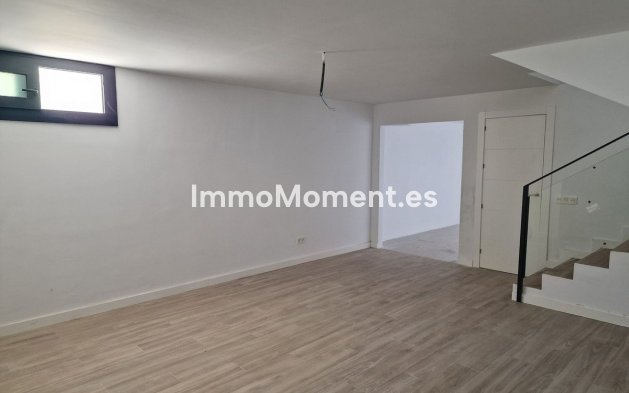 Bestaande woning - Vrijstaande villa - Manilva