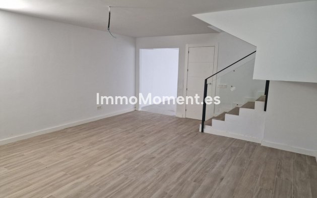 Bestaande woning - Vrijstaande villa - Manilva