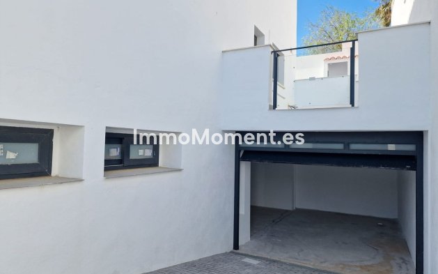 Bestaande woning - Vrijstaande villa - Manilva