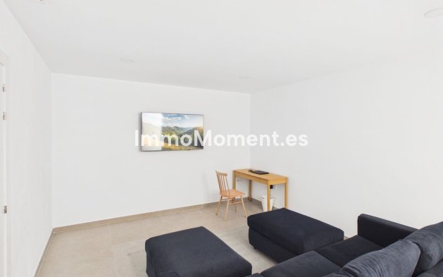 Resale - Detached villa - Manilva - La Duquesa