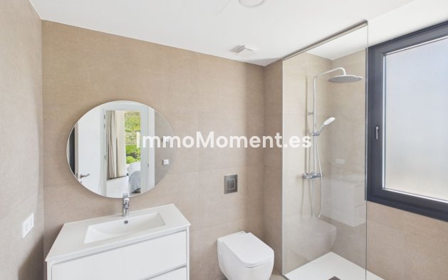 Resale - Detached villa - Manilva - La Duquesa
