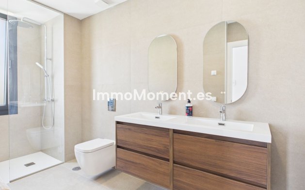 Resale - Detached villa - Manilva - La Duquesa