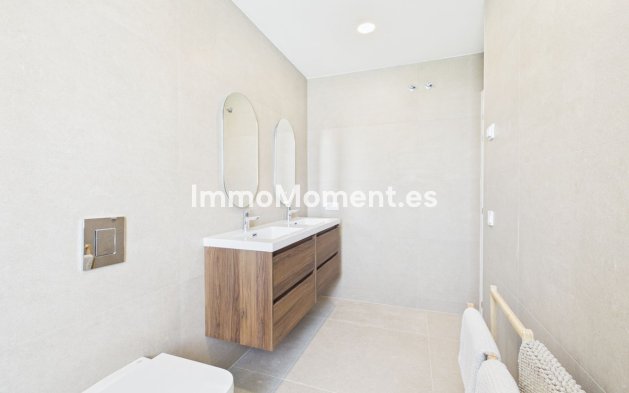 Resale - Detached villa - Manilva - La Duquesa