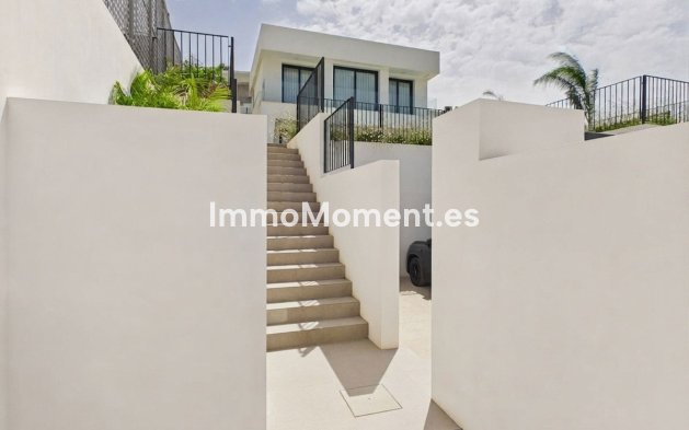 Resale - Detached villa - Manilva - La Duquesa