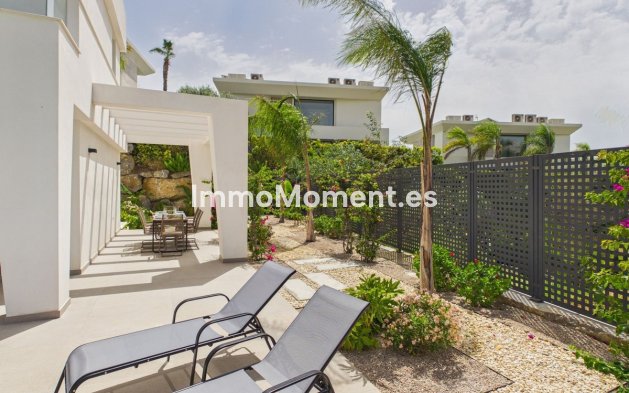 Resale - Detached villa - Manilva - La Duquesa