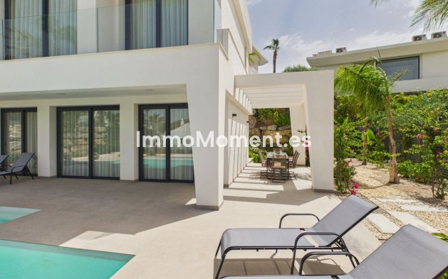 Resale - Detached villa - Manilva - La Duquesa
