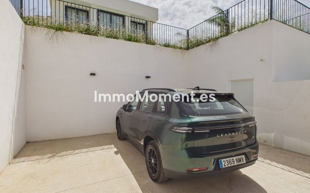 Resale - Detached villa - Manilva - La Duquesa