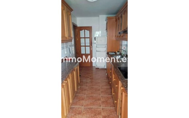 Resale - Apartment - Marbella - Elviria