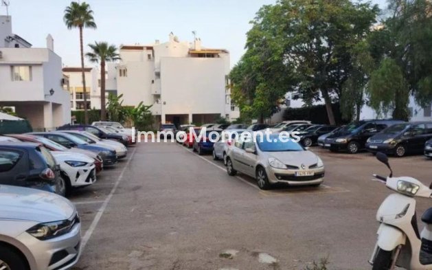 Resale - Apartment - Marbella - Elviria