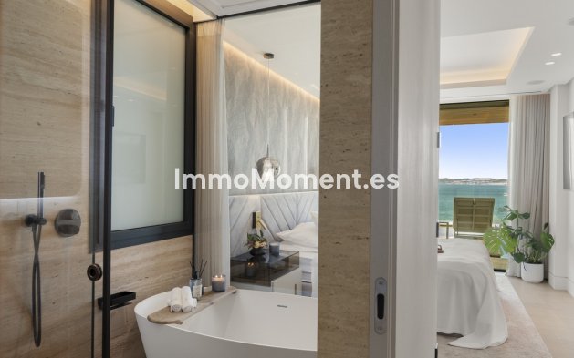Resale - Apartment - Estepona - Estepona Centro