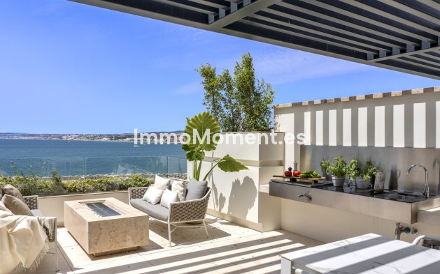 Resale - Apartment - Estepona - Estepona Centro